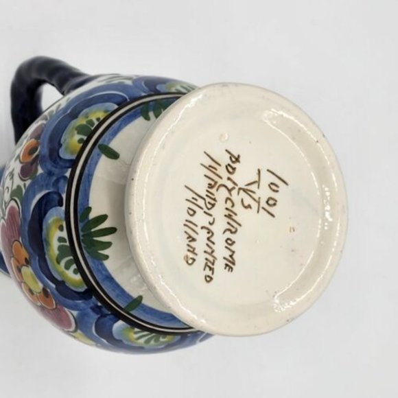 Hand Painted Holland Mini Pitcher Vase White Floral Marked - Picture 3 of 4